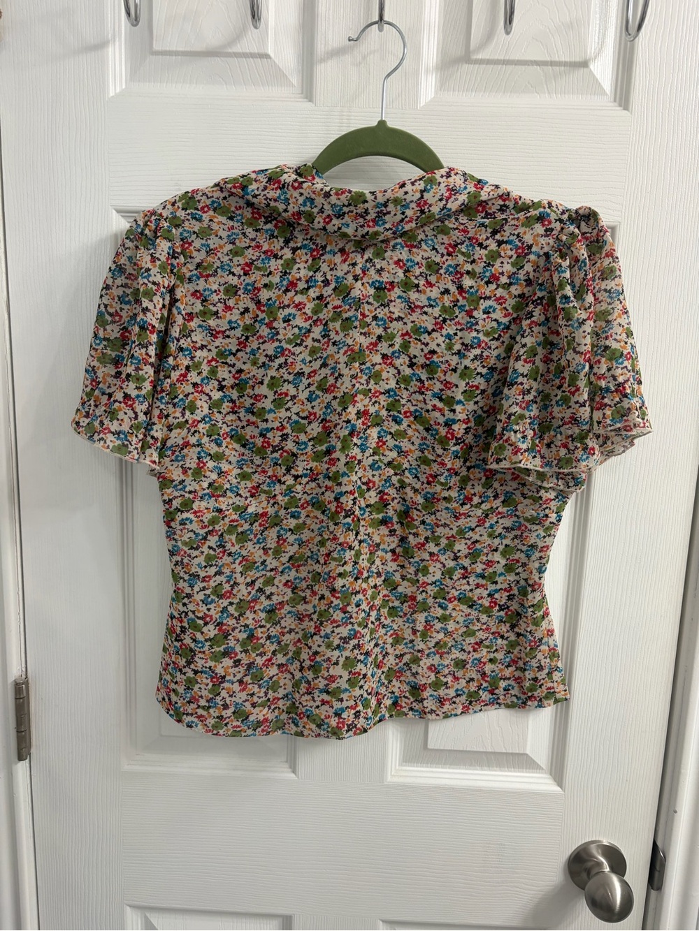 Moda International Cream Floral Flutter-Sleeve Blouse